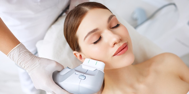 How Fat Freezing and HIFU Work Together? 4 book a personalised consultation of Fat Freezing and HIFU Together Weybridge